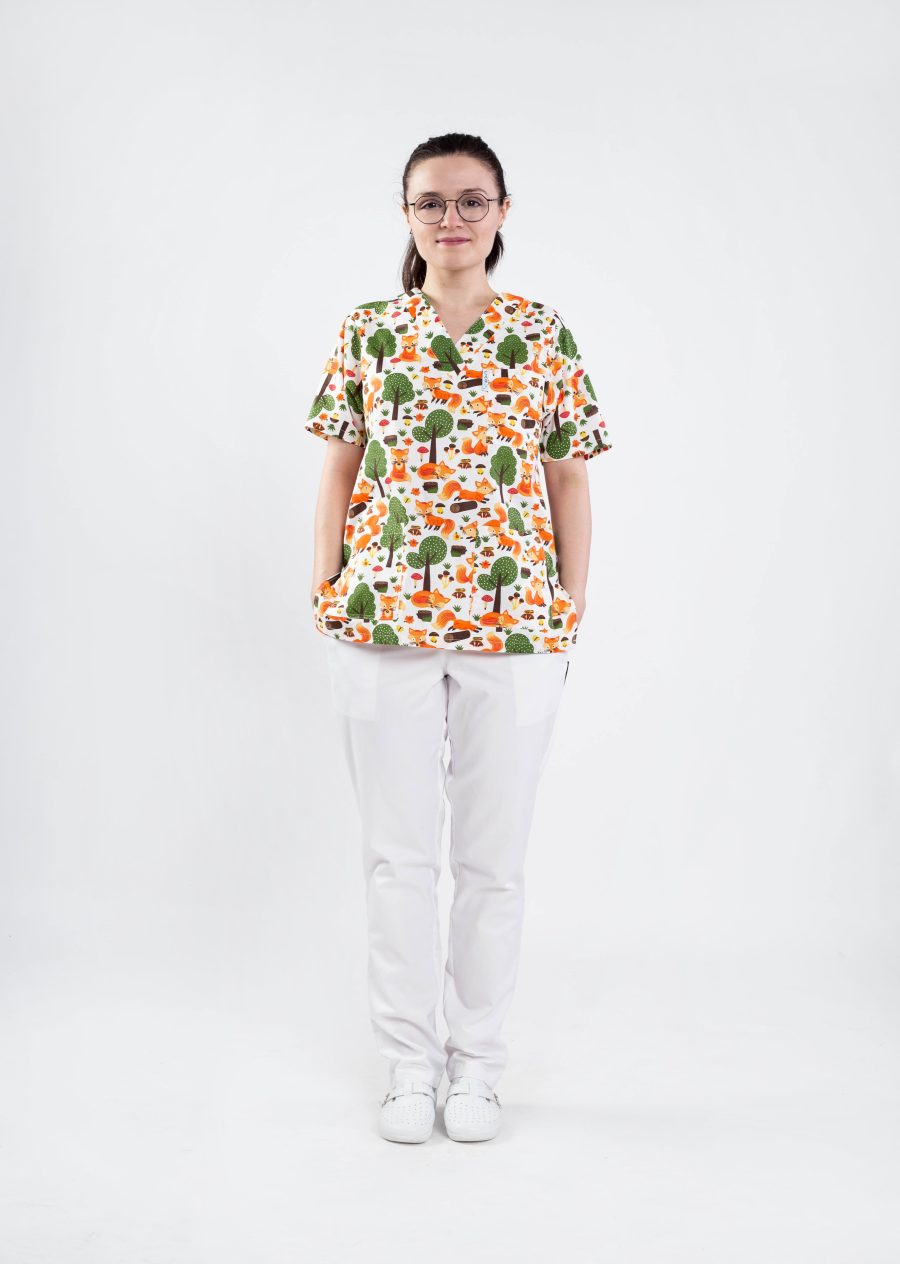 bluza asistenta medicala imprimeu