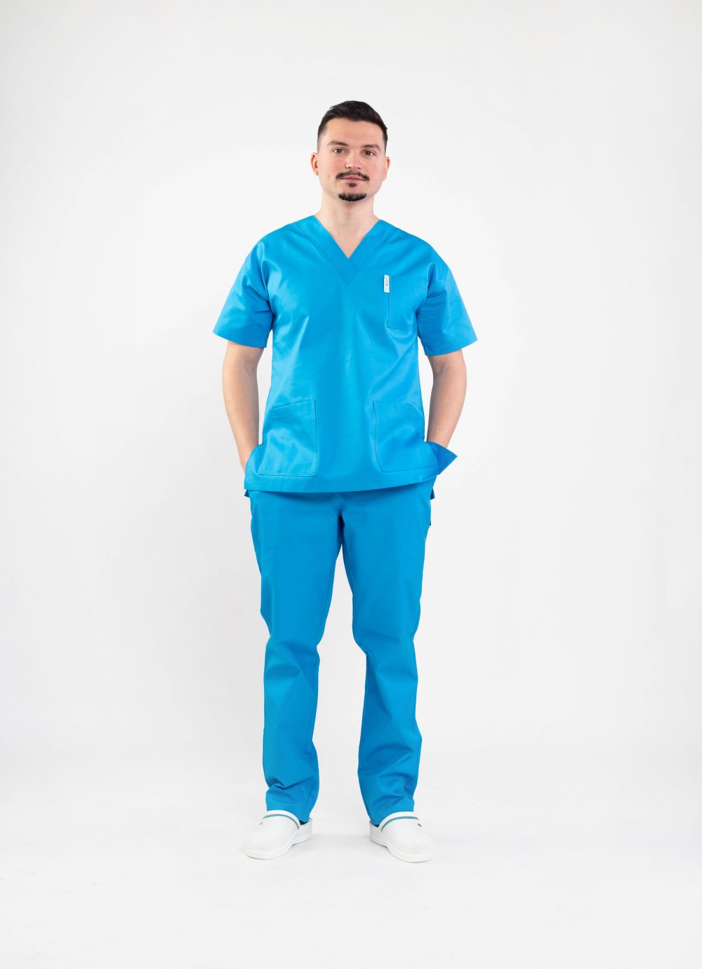 compleu costum medical barbati dame de calitate colorat